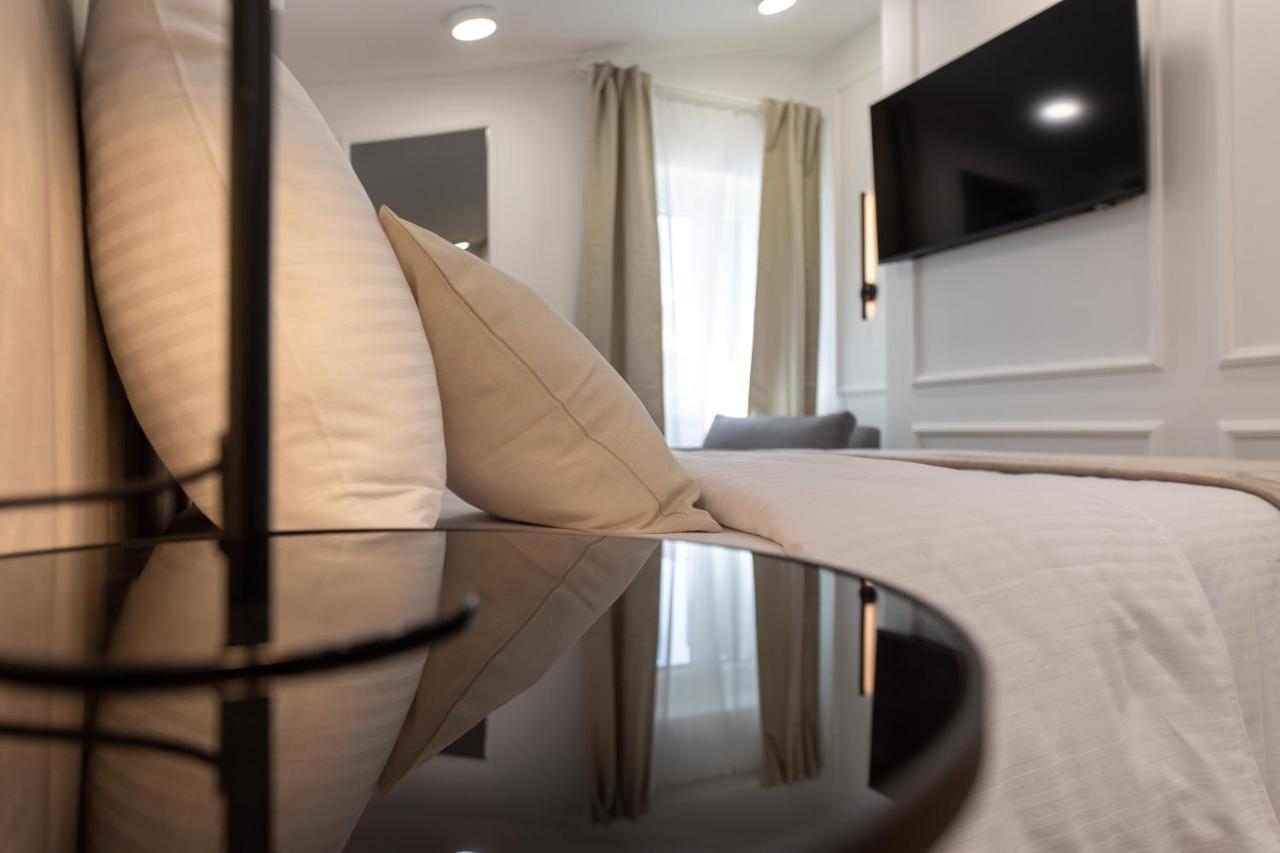 Palace Luxury Suites Split Exteriér fotografie