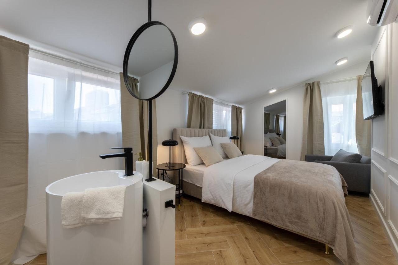 Palace Luxury Suites Split Exteriér fotografie