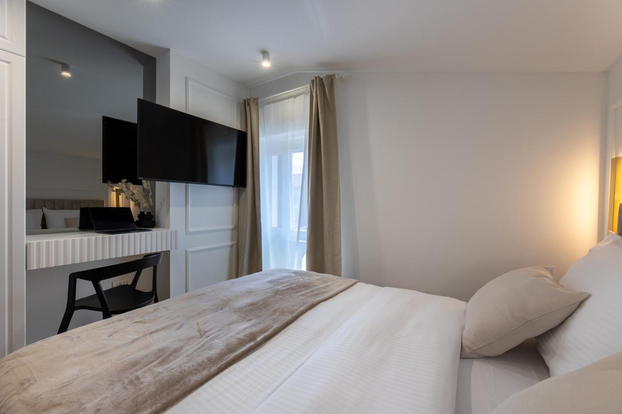 Palace Luxury Suites Split Exteriér fotografie